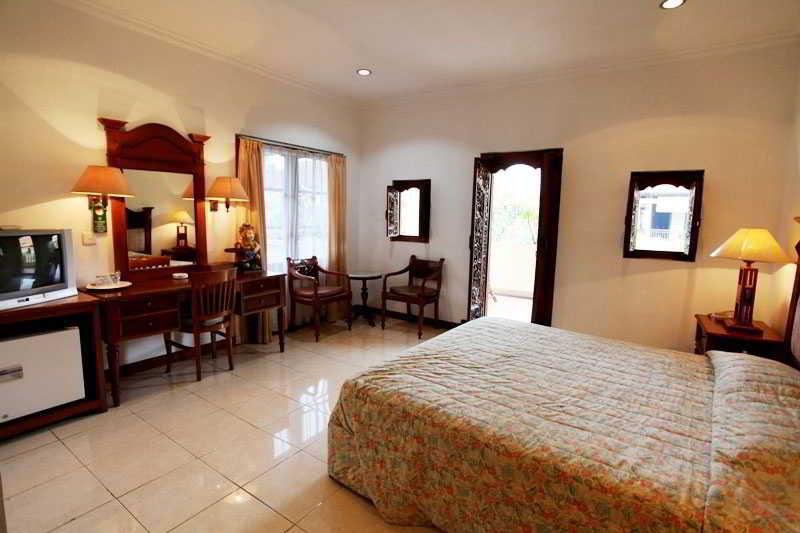 Vila Shanti Beach Front Hotel Sanur Экстерьер фото